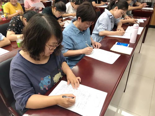 攜手共育幼苗，專業筑基起航——我區啟動無證園保育員崗前培訓活動