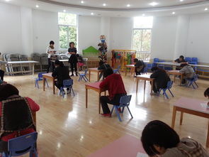 晝光下的溫柔守候 白天鵝幼兒園保育員的進餐護理指南